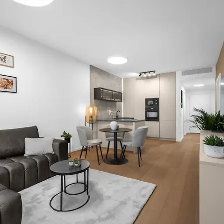 Apartamento Skypark With Balcony *